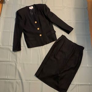 Jacket and Skirt suit set
